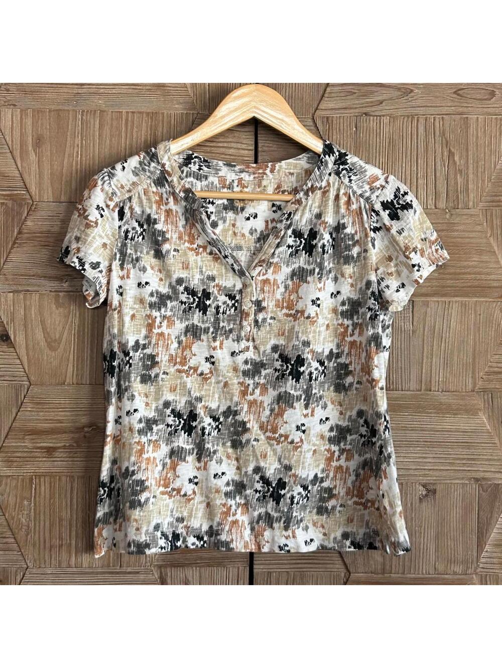 Amber Sun Womens Beige Boho Floral Abstract Short Sleeve Top Small Neutral